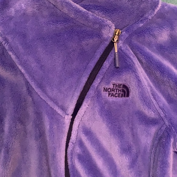 The north face fuzzy jacket - Picture 2 of 3